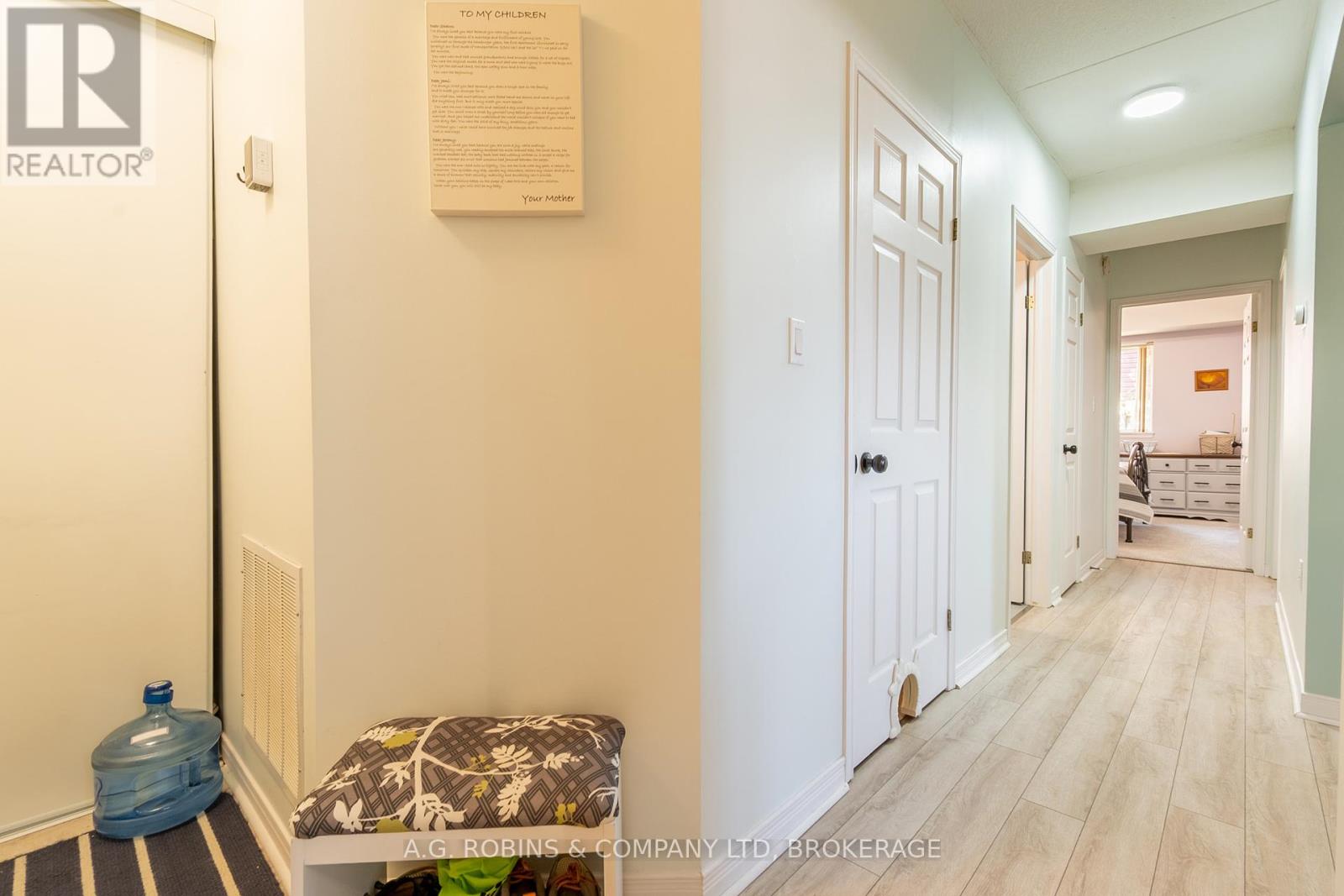 8 - 117 Willson Road, Welland, Ontario  L3C 2T4 - Photo 7 - X12306355