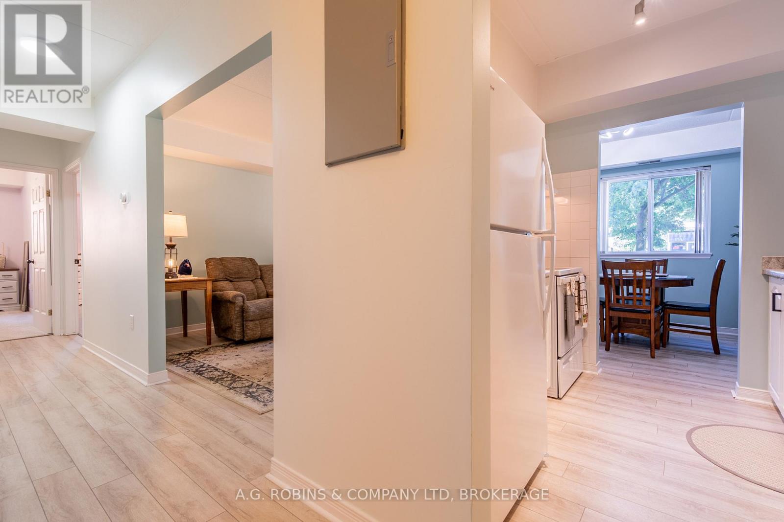 8 - 117 Willson Road, Welland, Ontario  L3C 2T4 - Photo 8 - X12306355