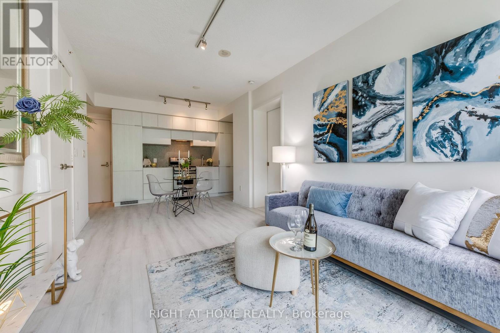 611 - 159 Dundas Street E, Toronto, Ontario  M5B 0A9 - Photo 15 - C12306387