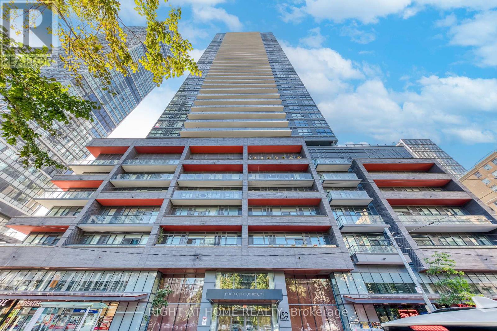 611 - 159 Dundas Street E, Toronto, Ontario  M5B 0A9 - Photo 2 - C12306387