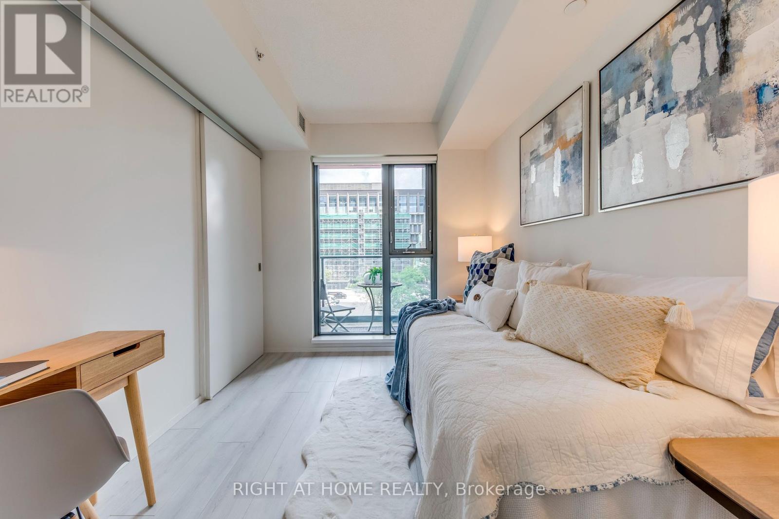 611 - 159 Dundas Street E, Toronto, Ontario  M5B 0A9 - Photo 24 - C12306387