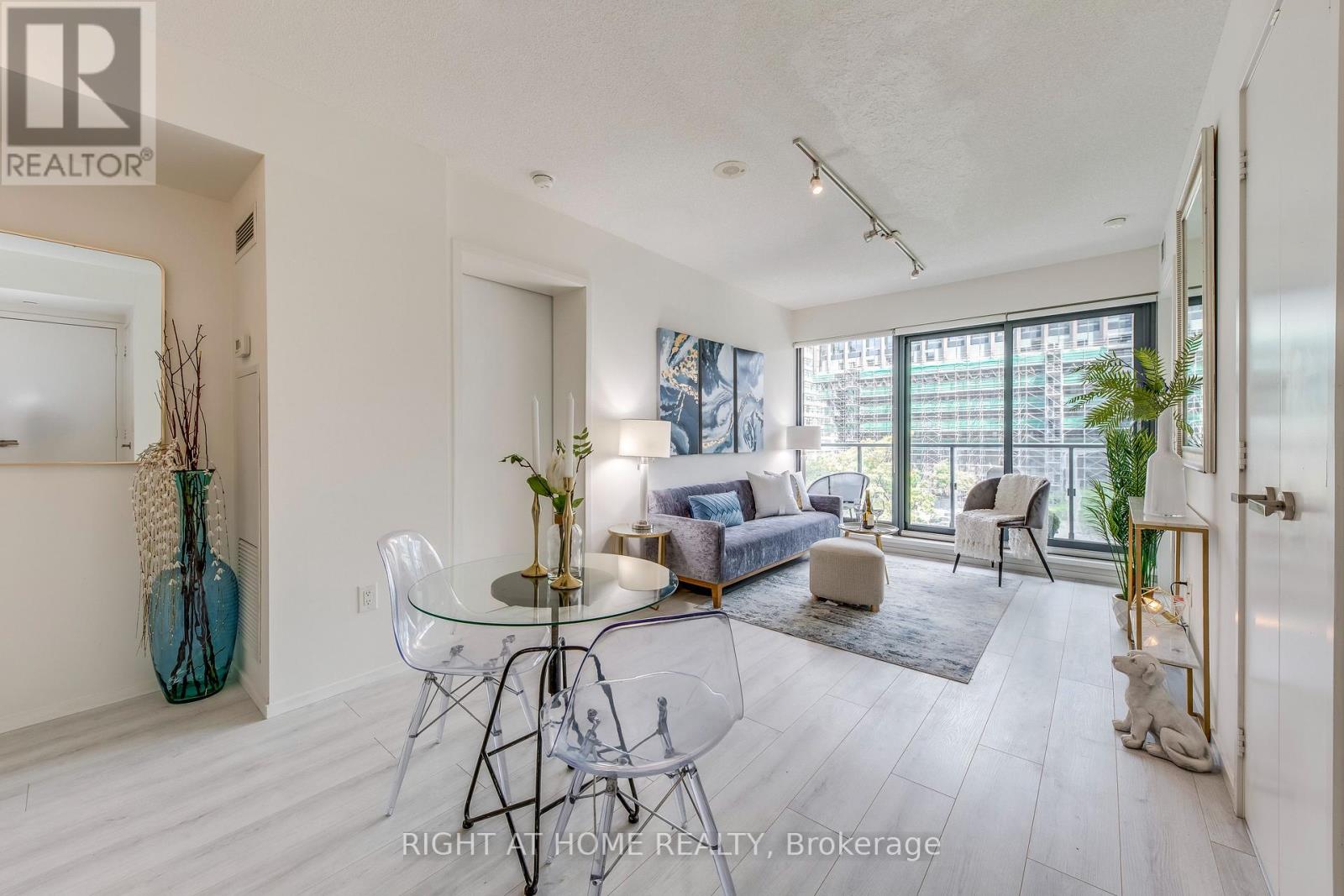 611 - 159 Dundas Street E, Toronto, Ontario  M5B 0A9 - Photo 6 - C12306387