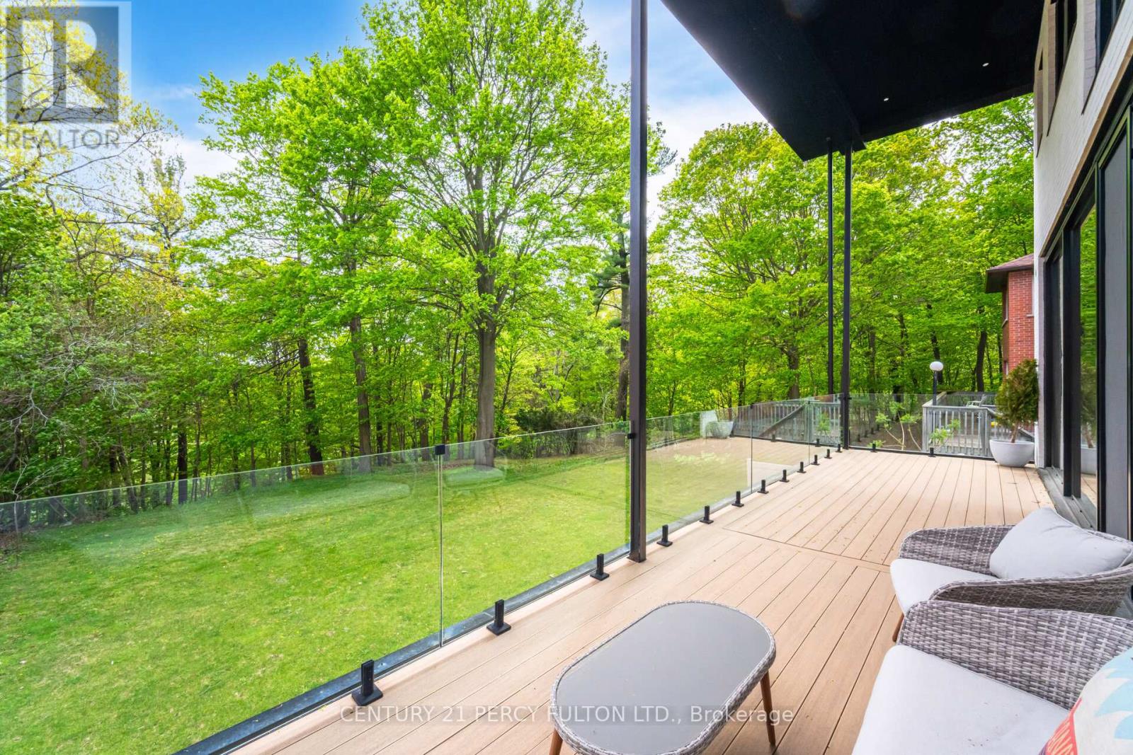 Property at 10 HAIDA COURT image 3