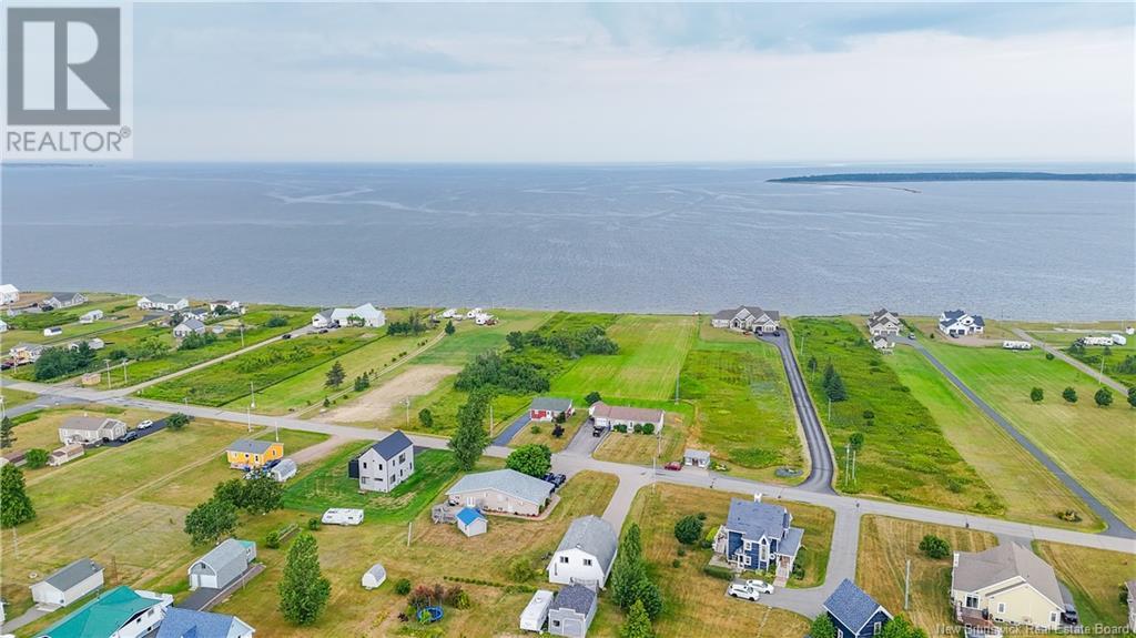 301 Rue De L'ile Street, Caraquet, New Brunswick  E1W 1B5 - Photo 3 - NB123292