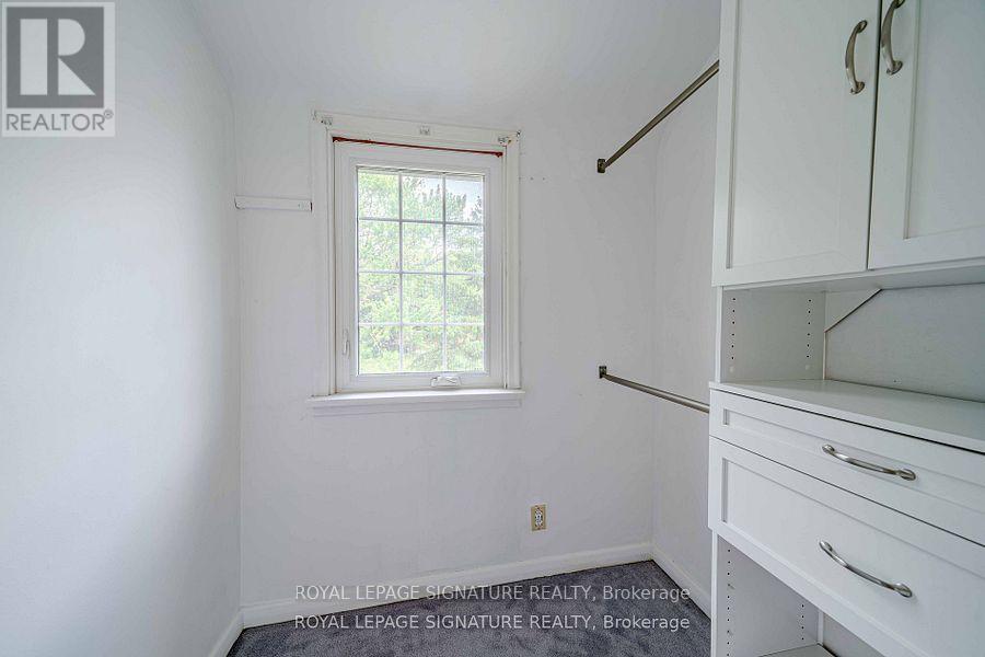 41 Mayo Drive, Toronto, Ontario  M6L 2X4 - Photo 22 - W12306348