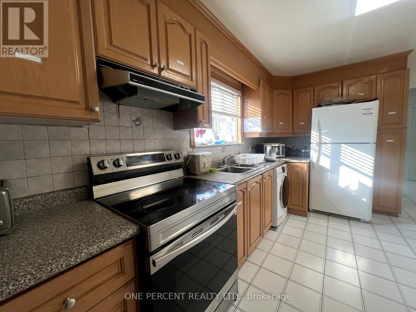 Property at 88 CUFFLEY CRESCENT N image 3