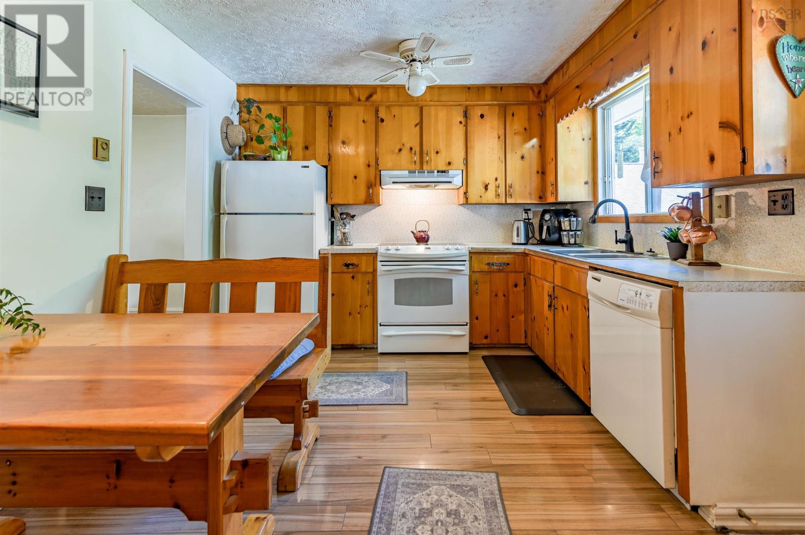 1353 Pinecrest Drive, Coldbrook, Nova Scotia  B0P 1J0 - Photo 7 - 202518668