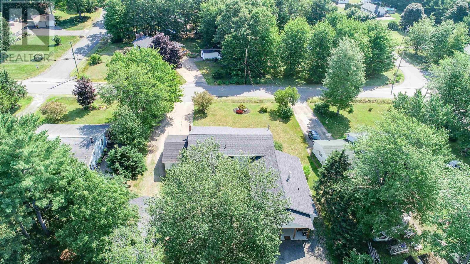 1353 Pinecrest Drive, Coldbrook, Nova Scotia  B0P 1J0 - Photo 35 - 202518668