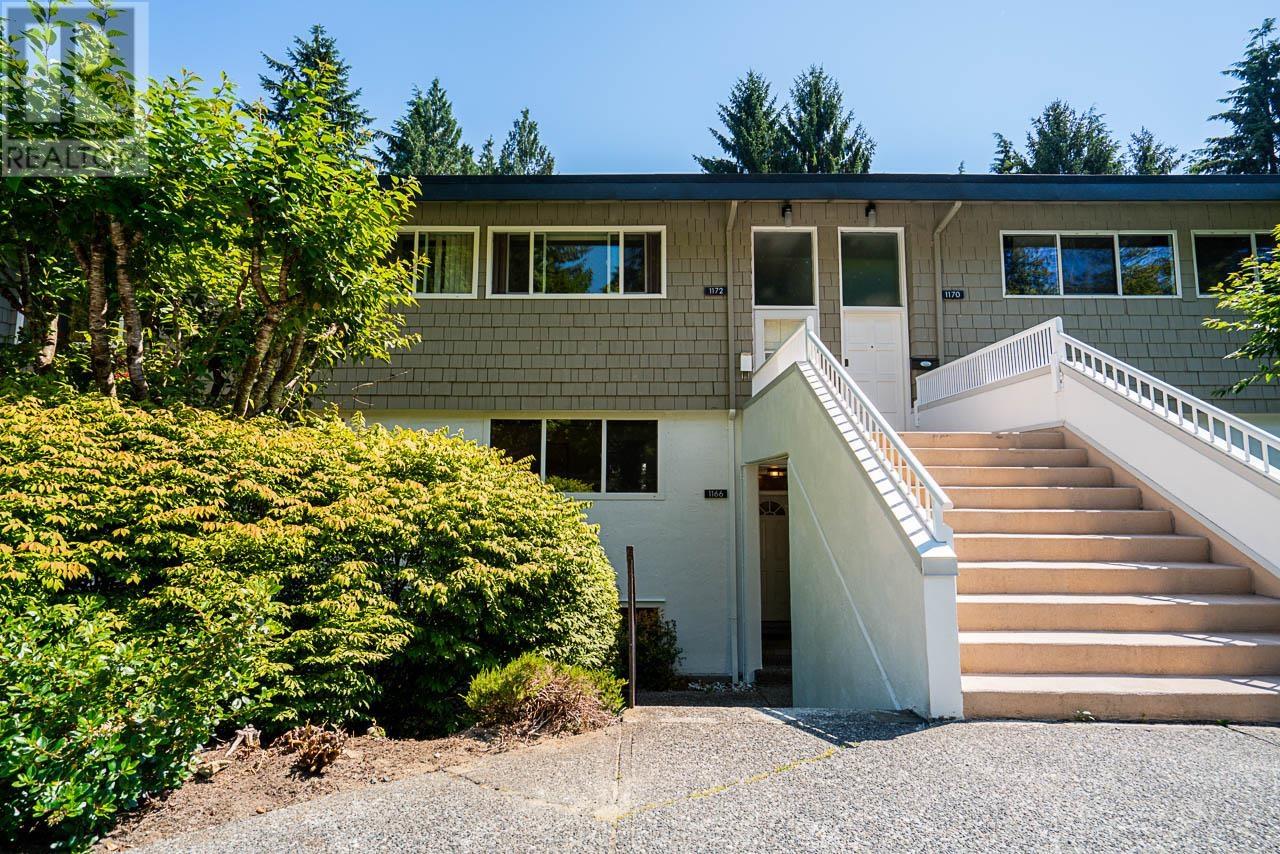 Property at 1166 CHATEAU PLACE image 3
