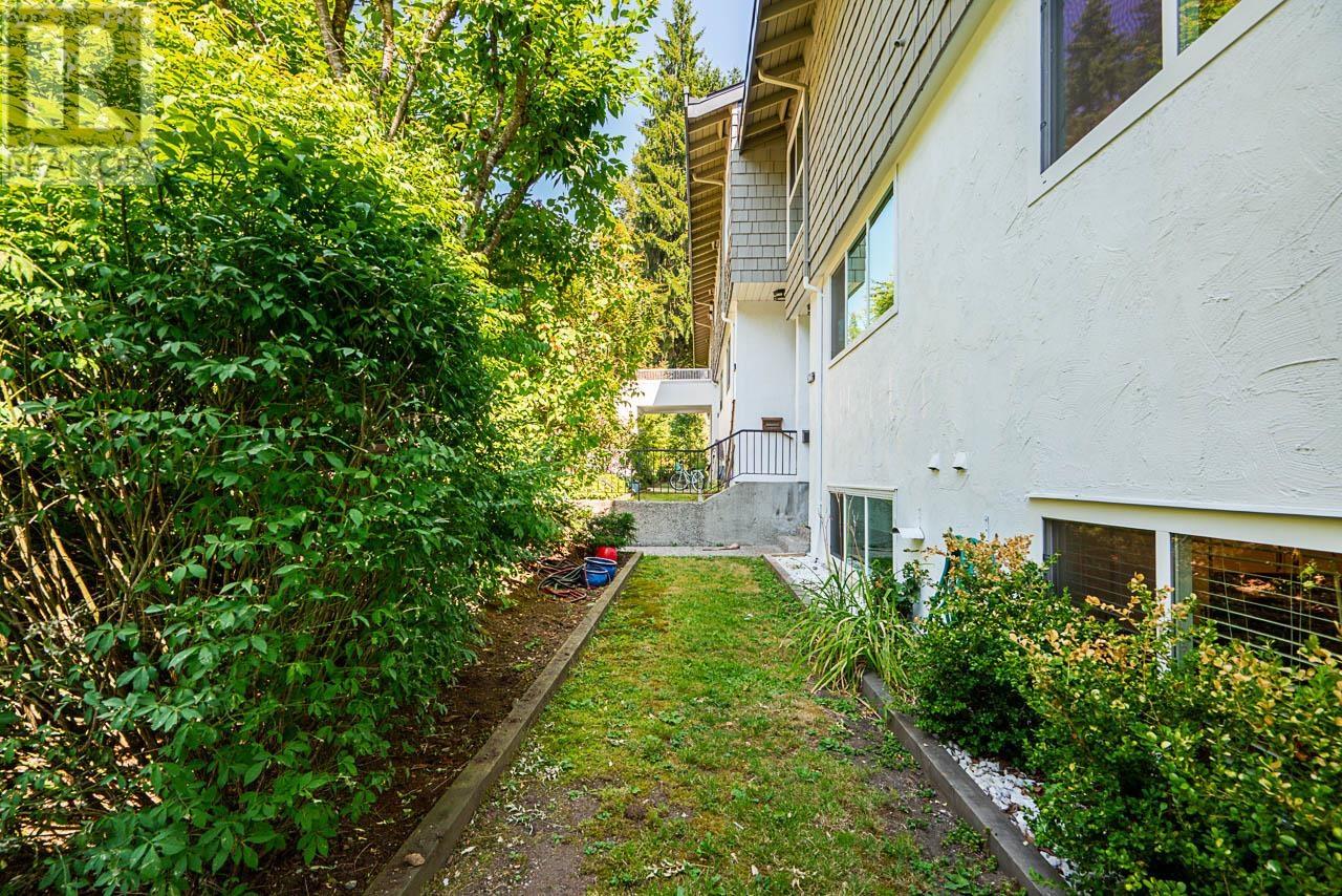 Property at 1166 CHATEAU PLACE image 5