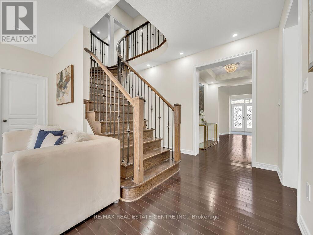 10 Vidal Road, Brampton (Credit Valley), Ontario  L6Y 2X7 - Photo 13 - W12306393