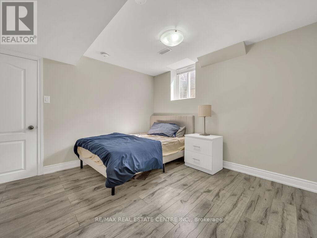 10 Vidal Road, Brampton (Credit Valley), Ontario  L6Y 2X7 - Photo 48 - W12306393