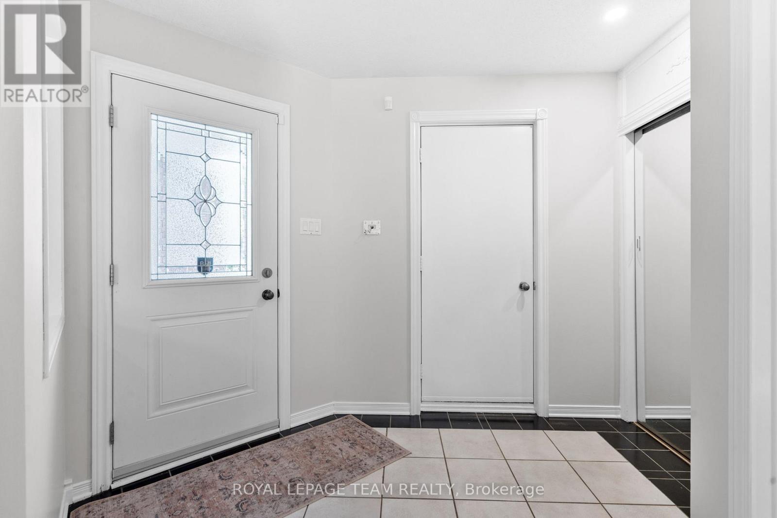 Property at 41 PETERSON PLACE image 4