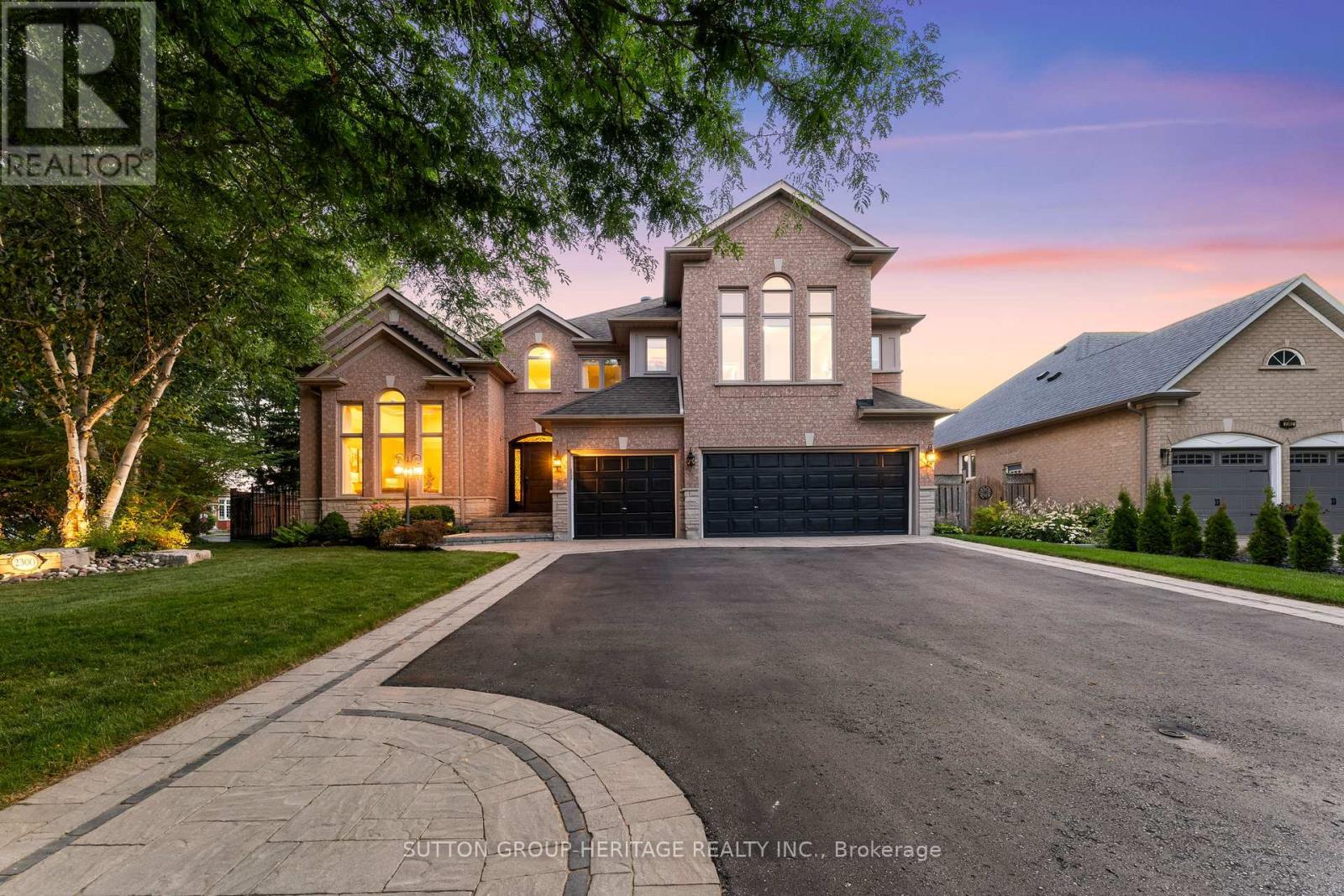 Property at 2300 ABBOTT CRESCENT image 1