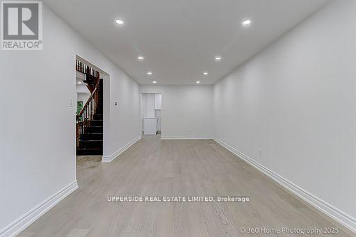 646 York Hill Boulevard, Vaughan, Ontario  L4J 5L8 - Photo 12 - N12306410