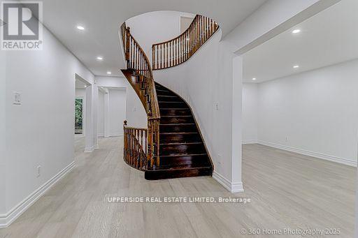646 York Hill Boulevard, Vaughan, Ontario  L4J 5L8 - Photo 13 - N12306410