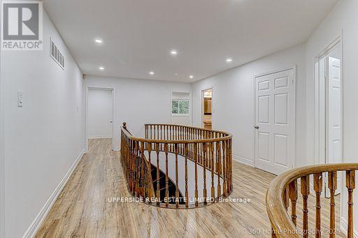 646 York Hill Boulevard, Vaughan, Ontario  L4J 5L8 - Photo 29 - N12306410