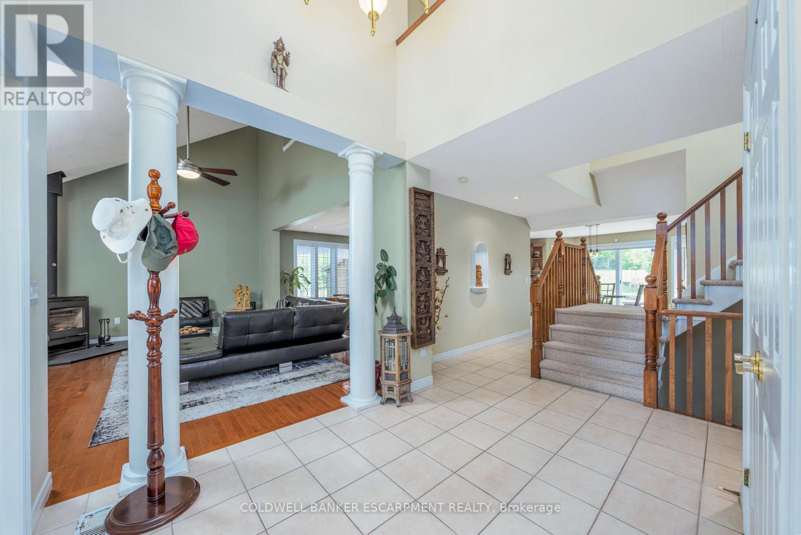 3 Morgan Drive, Halton Hills, Ontario  L7J 2L7 - Photo 8 - W12306420