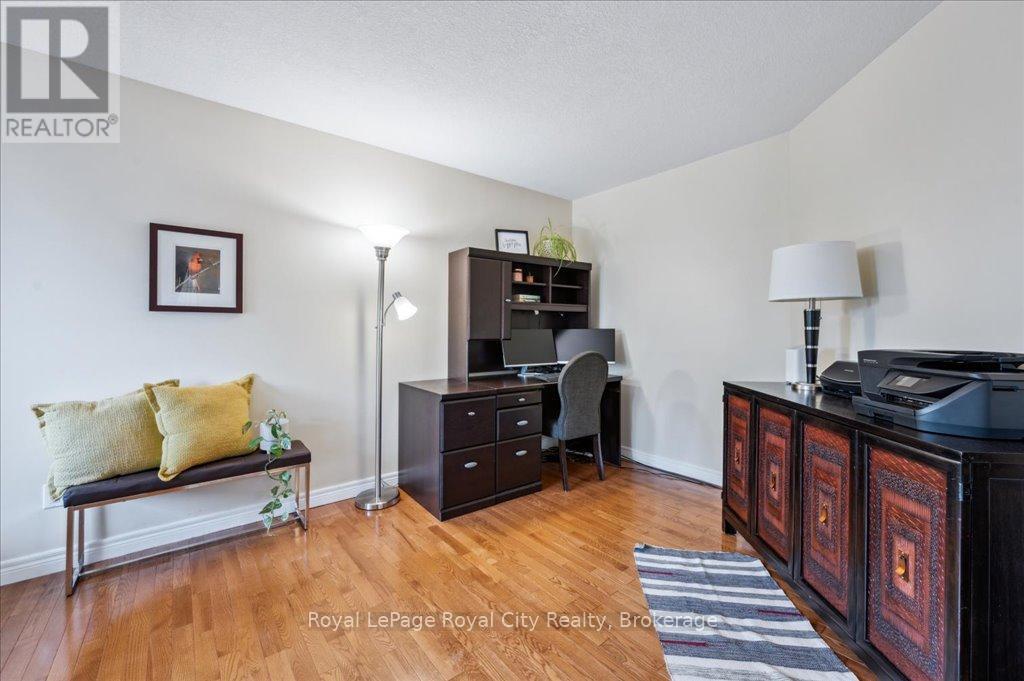 67 Grey Oak Drive, Guelph, Ontario  N1L 1R2 - Photo 16 - X12306442