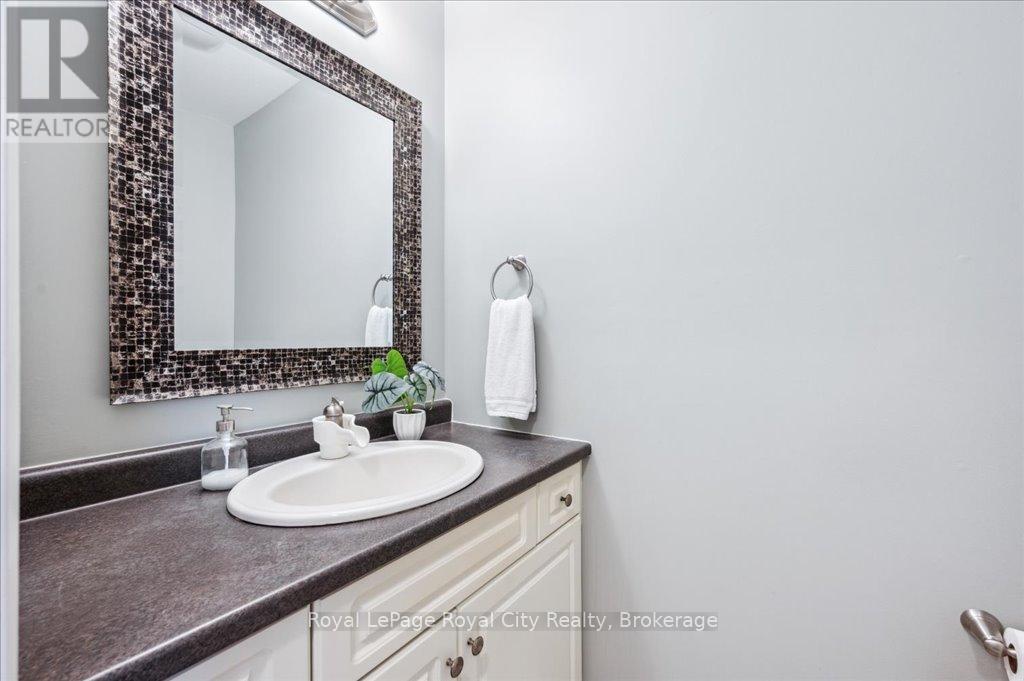 67 Grey Oak Drive, Guelph, Ontario  N1L 1R2 - Photo 18 - X12306442