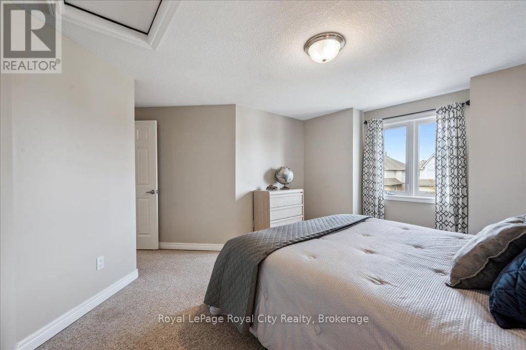 67 Grey Oak Drive, Guelph, Ontario  N1L 1R2 - Photo 21 - X12306442