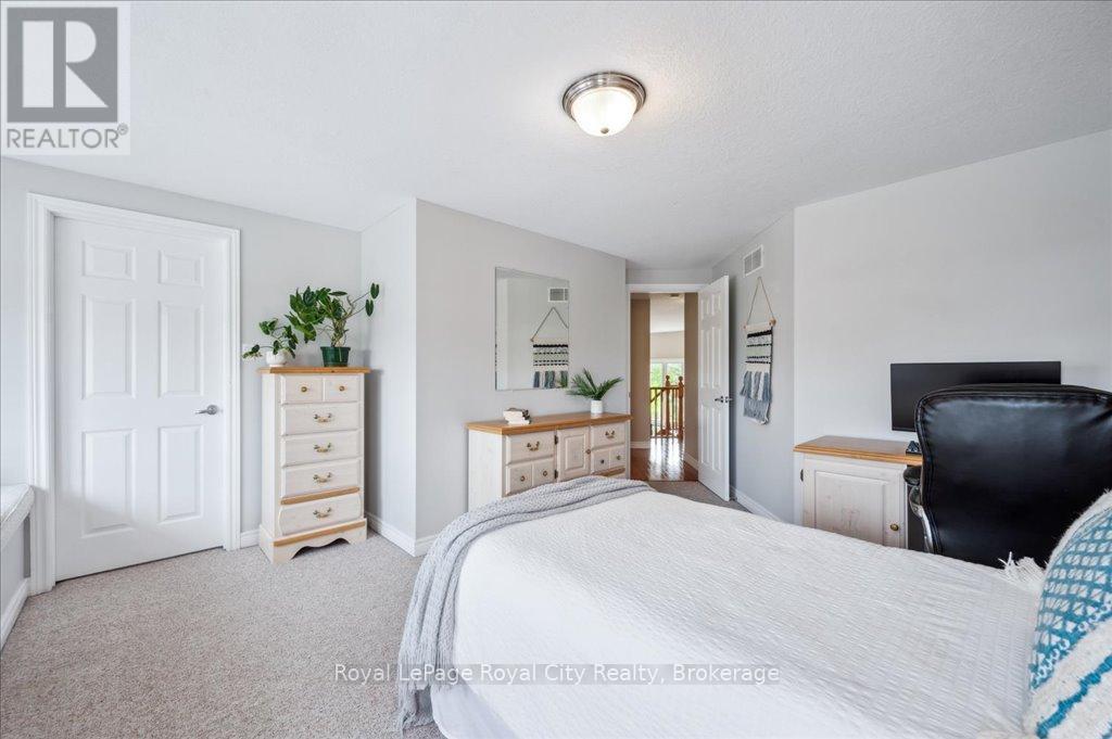 67 Grey Oak Drive, Guelph, Ontario  N1L 1R2 - Photo 24 - X12306442