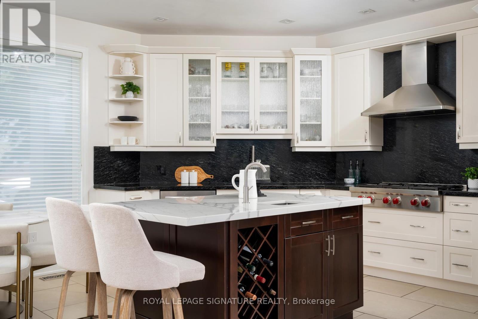 8 Harrison Road, Toronto, Ontario  M2L 1V2 - Photo 15 - C12273585