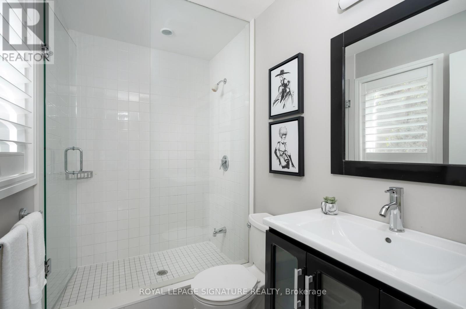 8 Harrison Road, Toronto, Ontario  M2L 1V2 - Photo 32 - C12273585