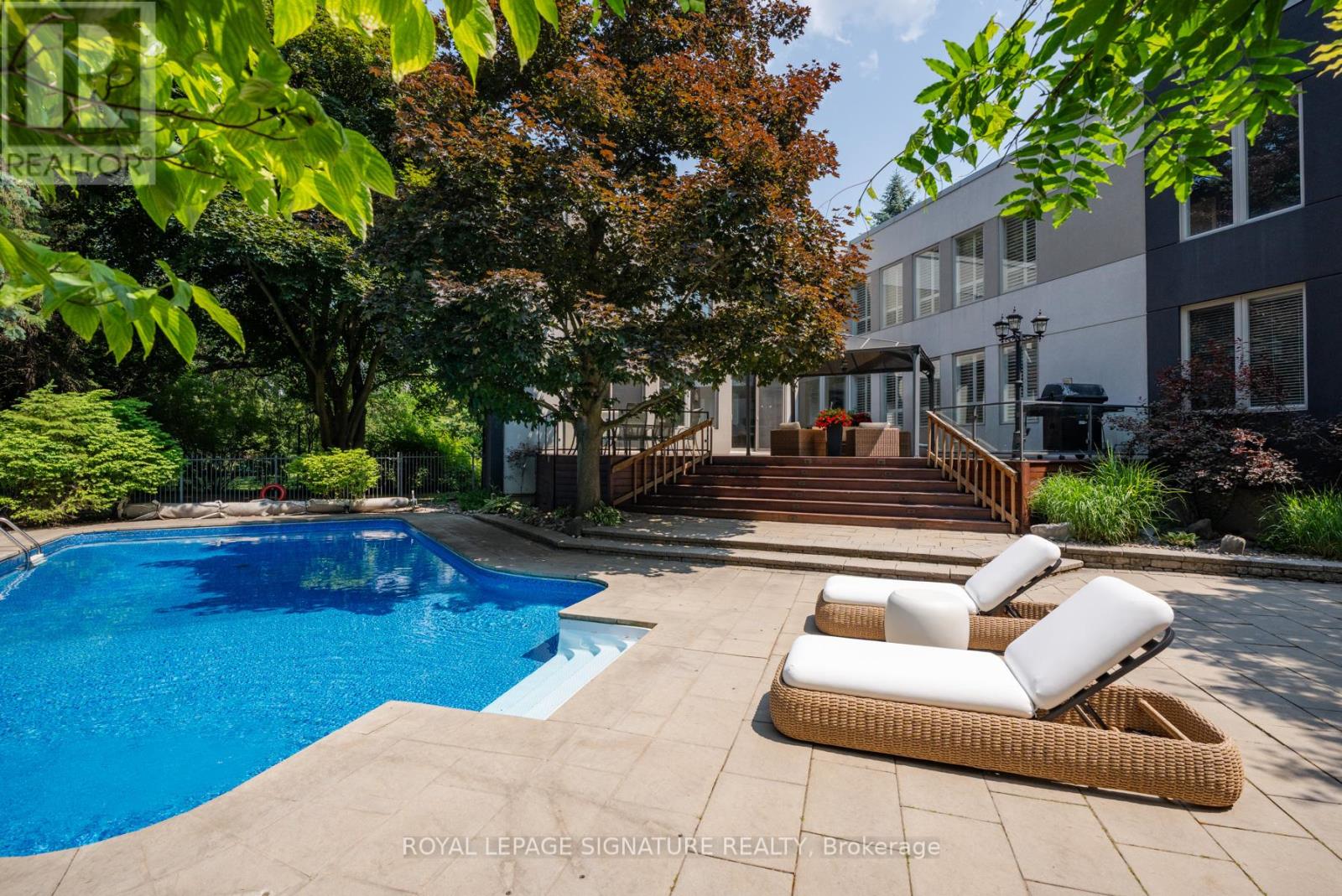 8 Harrison Road, Toronto, Ontario  M2L 1V2 - Photo 41 - C12273585