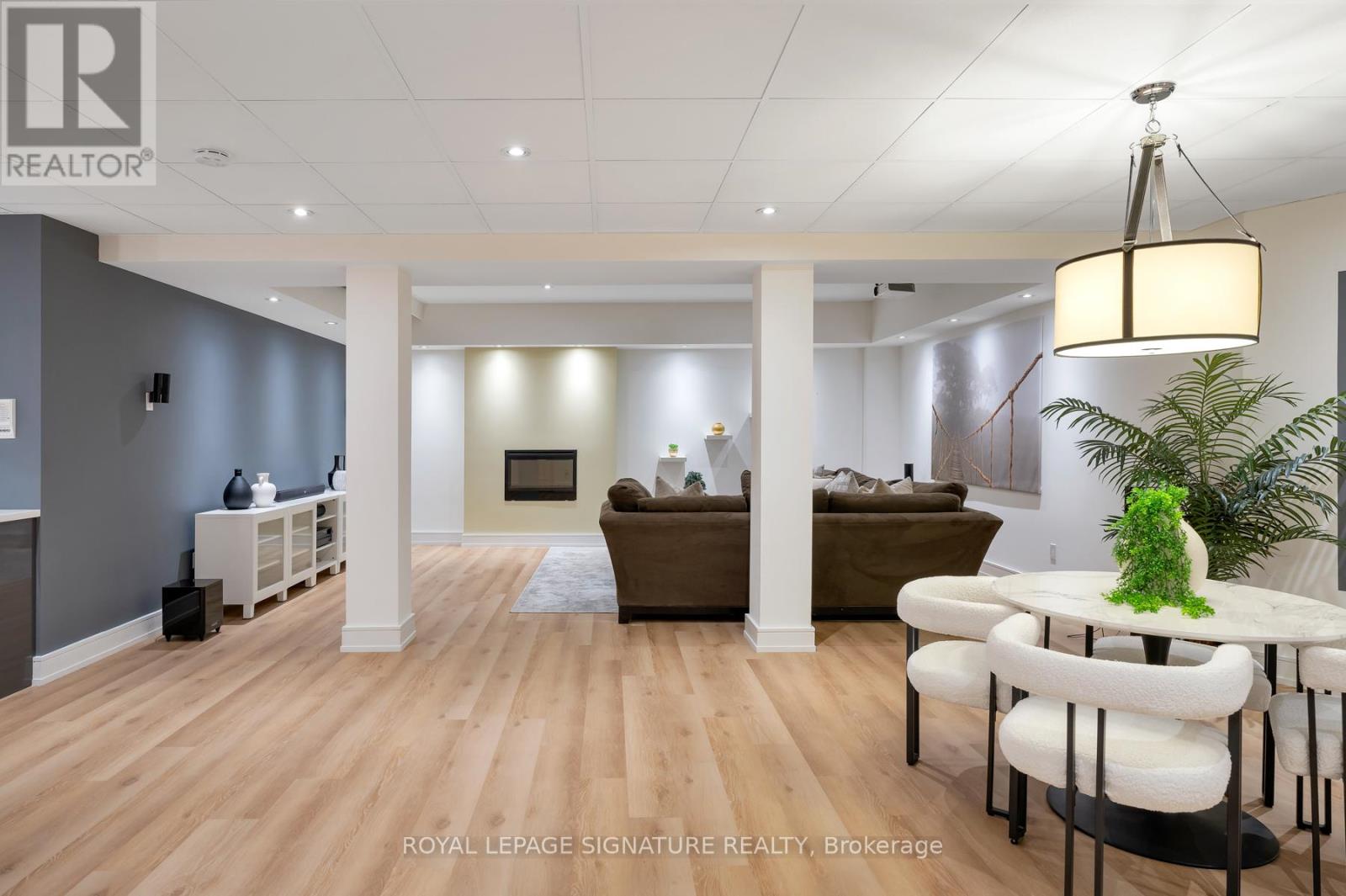 8 Harrison Road, Toronto, Ontario  M2L 1V2 - Photo 34 - C12273585