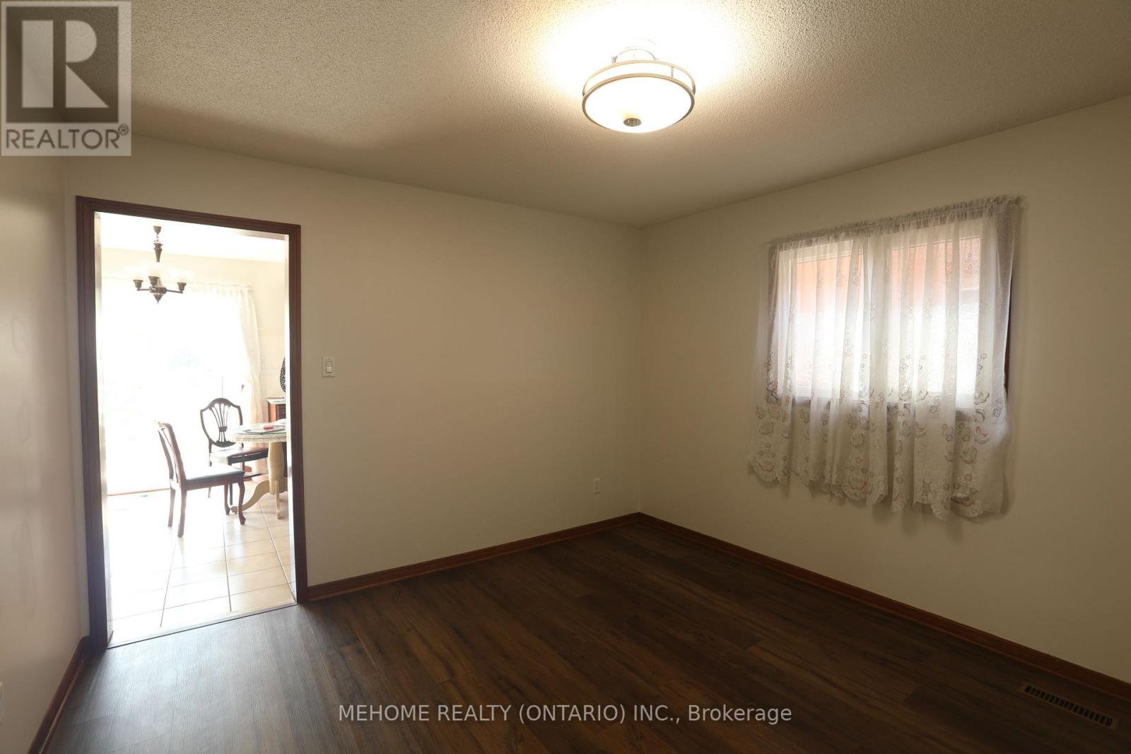 70 Governor Crescent, Vaughan (East Woodbridge), Ontario  L4L 5G7 - Photo 14 - N12306461