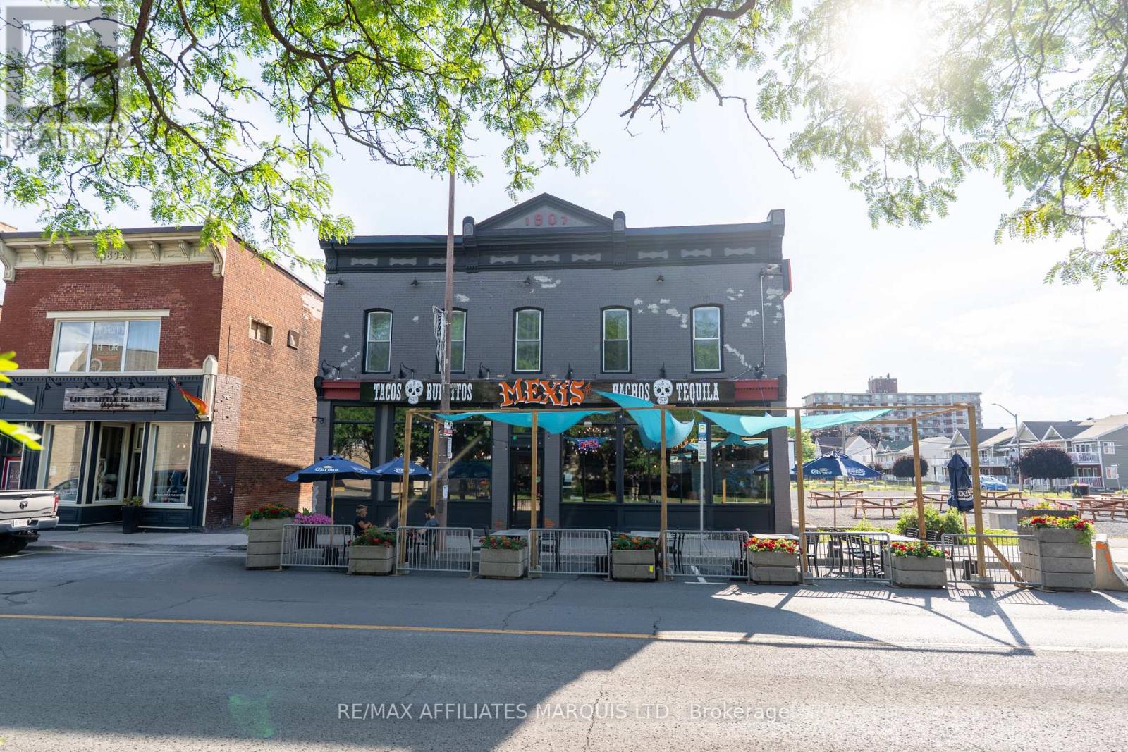 58 Pitt Street, Cornwall, Ontario  K6J 3P2 - Photo 2 - X12306477