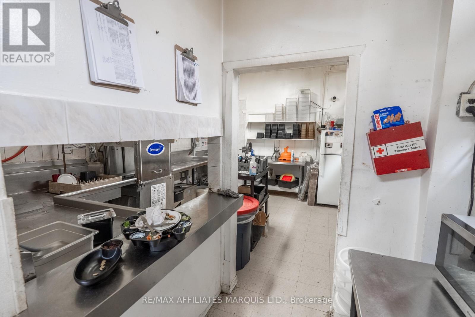 58 Pitt Street, Cornwall, Ontario  K6J 3P2 - Photo 21 - X12306477