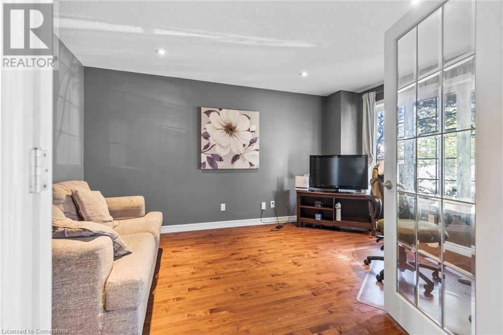 Property at 734 ANZIO Road image 5