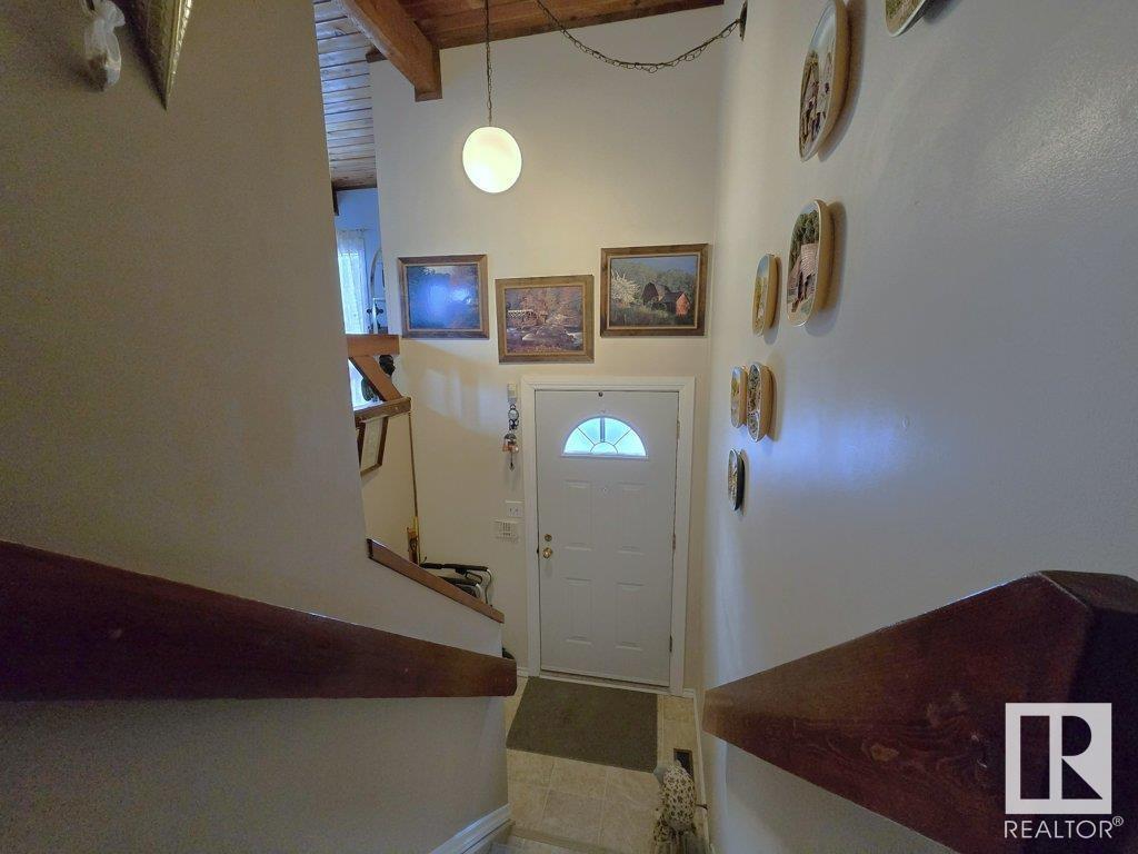 Property at 14 NORTHWOODS VG NW image 2