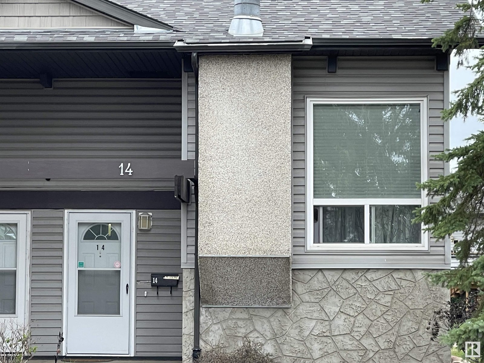 Property at 14 NORTHWOODS VG NW image 1