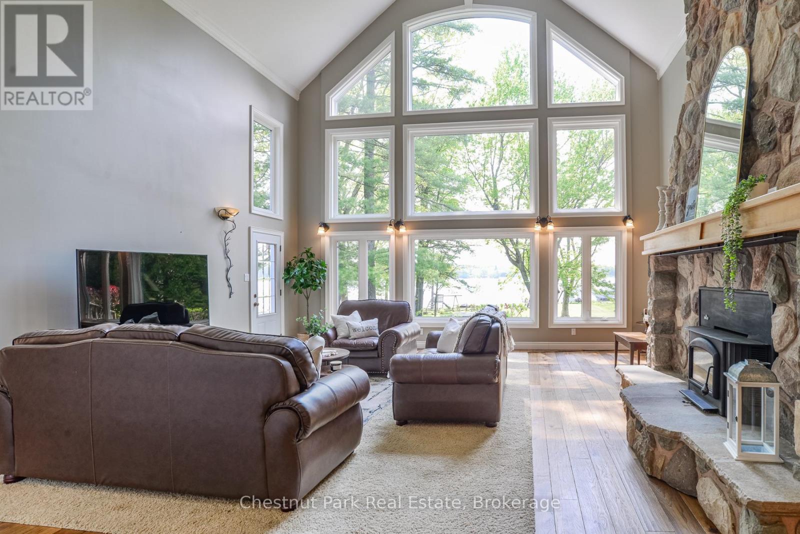 3547 Lauderdale Pt Crescent, Severn, Ontario  P0E 1N0 - Photo 13 - S12306548