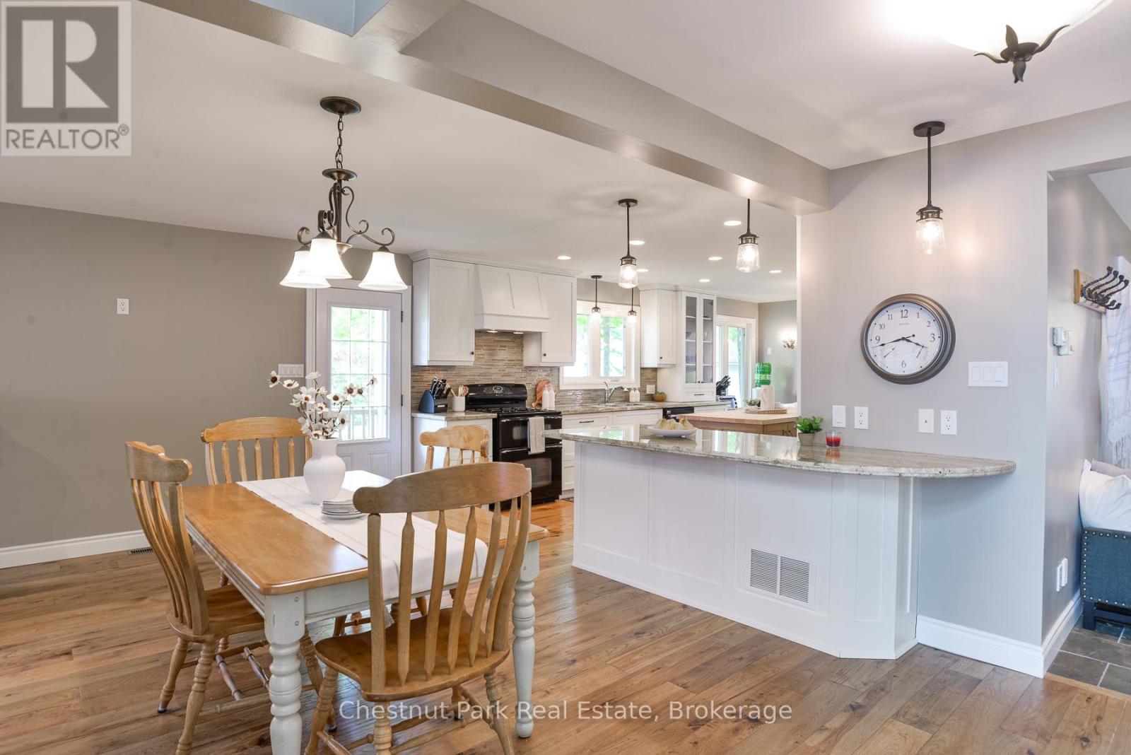 3547 Lauderdale Pt Crescent, Severn, Ontario  P0E 1N0 - Photo 15 - S12306548