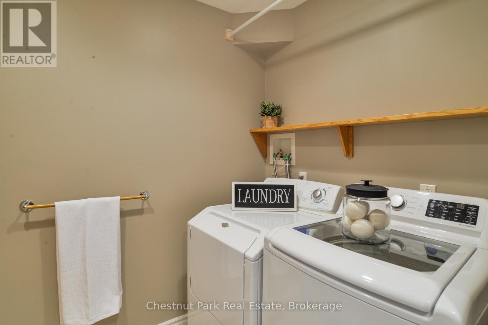 3547 Lauderdale Pt Crescent, Severn, Ontario  P0E 1N0 - Photo 30 - S12306548