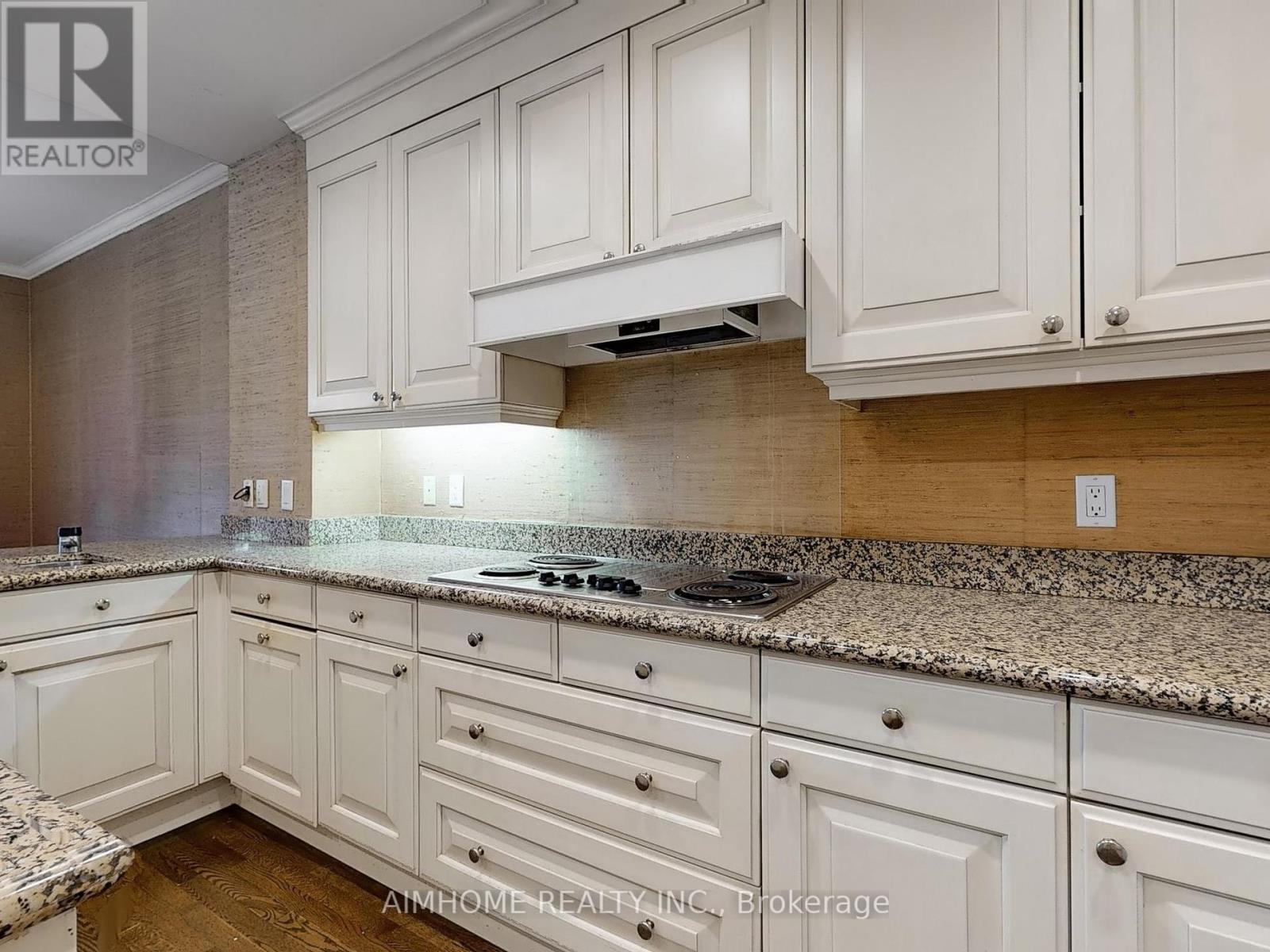 2c - 2 Chedington Place, Toronto, Ontario  M4N 3R5 - Photo 20 - C12306551