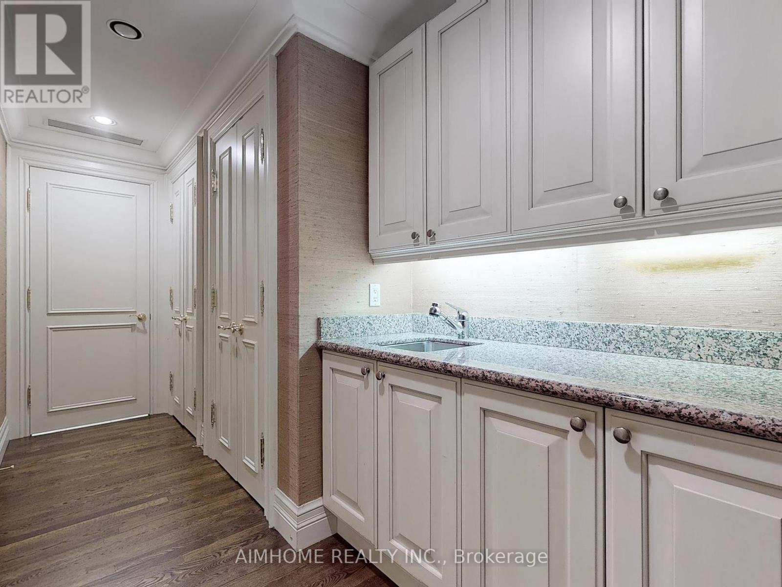 2c - 2 Chedington Place, Toronto, Ontario  M4N 3R5 - Photo 23 - C12306551