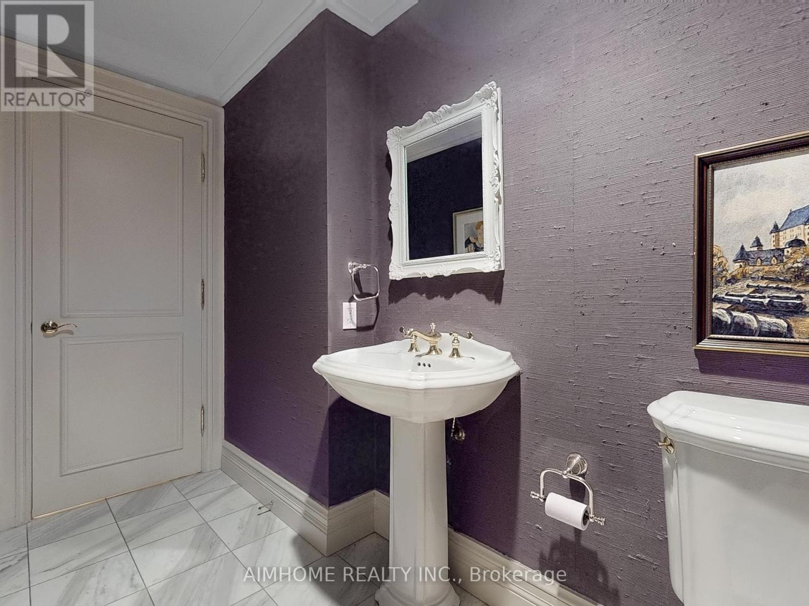 2c - 2 Chedington Place, Toronto, Ontario  M4N 3R5 - Photo 24 - C12306551