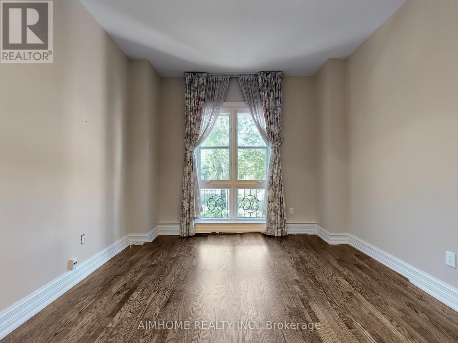 2c - 2 Chedington Place, Toronto, Ontario  M4N 3R5 - Photo 37 - C12306551