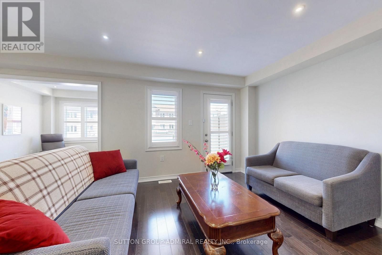35 Pringdale Gardens Circle, Toronto, Ontario  M1J 0B1 - Photo 12 - E12306525