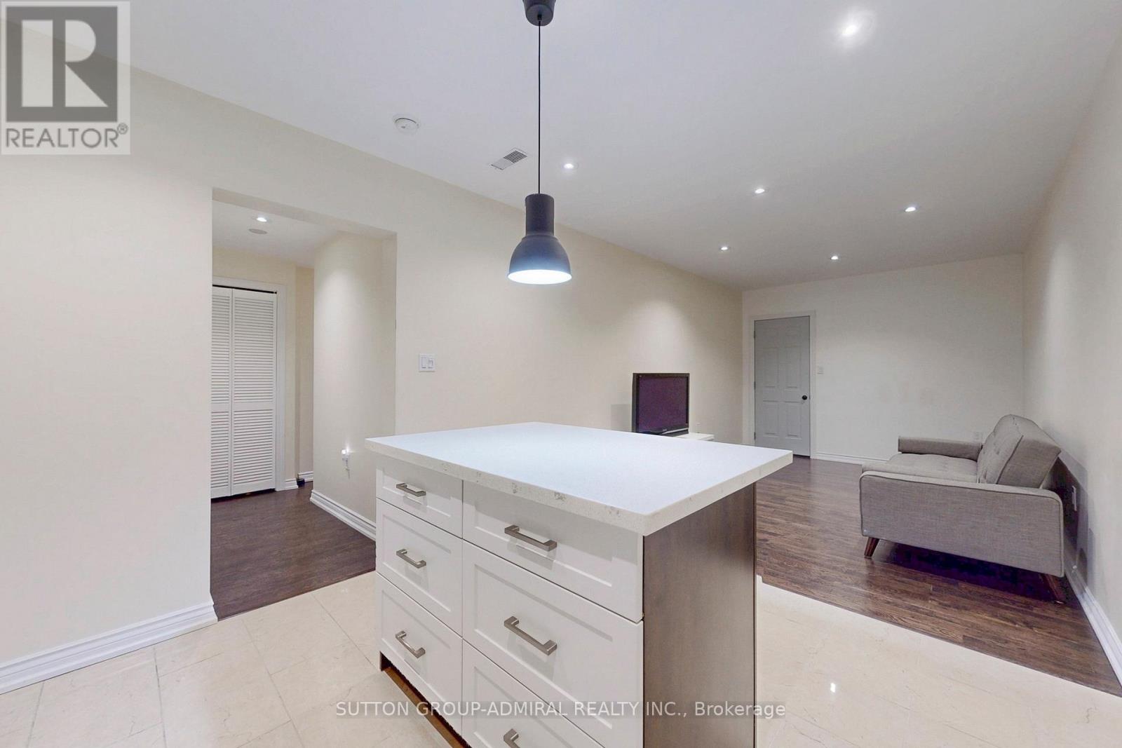35 Pringdale Gardens Circle, Toronto, Ontario  M1J 0B1 - Photo 33 - E12306525