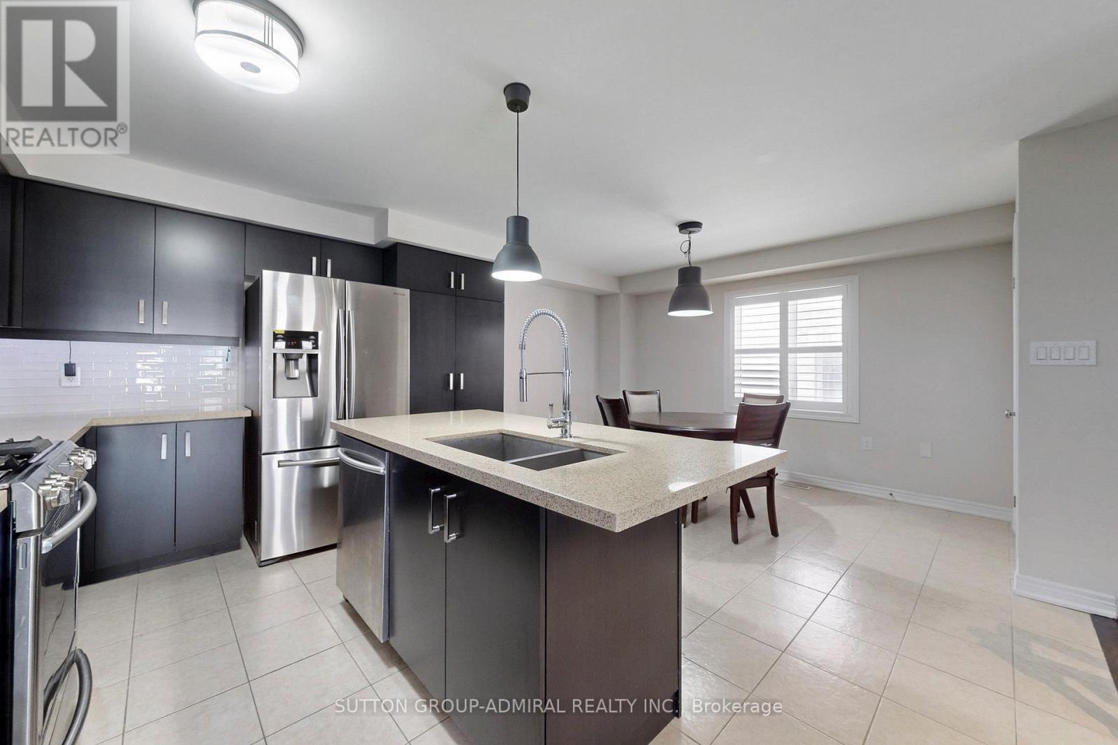 35 Pringdale Gardens Circle, Toronto, Ontario  M1J 0B1 - Photo 8 - E12306525