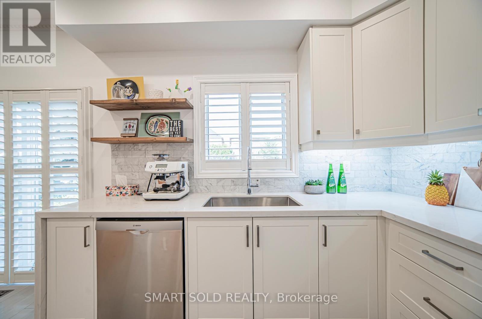 54 Sandwood Drive, Vaughan, Ontario  L4J 8W9 - Photo 19 - N12306528