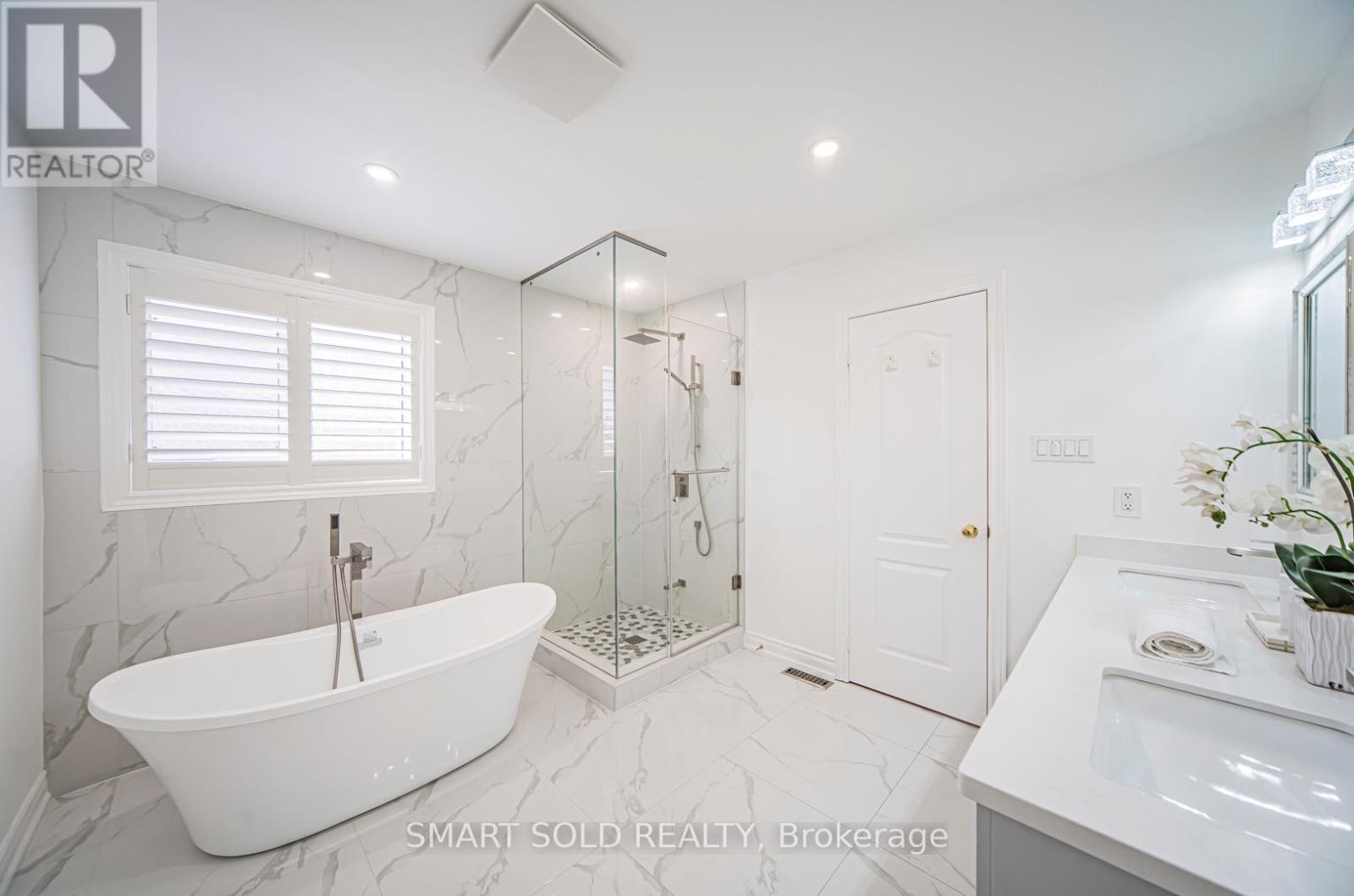 54 Sandwood Drive, Vaughan, Ontario  L4J 8W9 - Photo 28 - N12306528