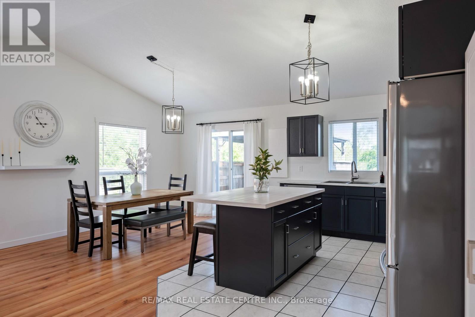 103 Hunter Road, Orangeville, Ontario  L9W 5C2 - Photo 6 - W12306537