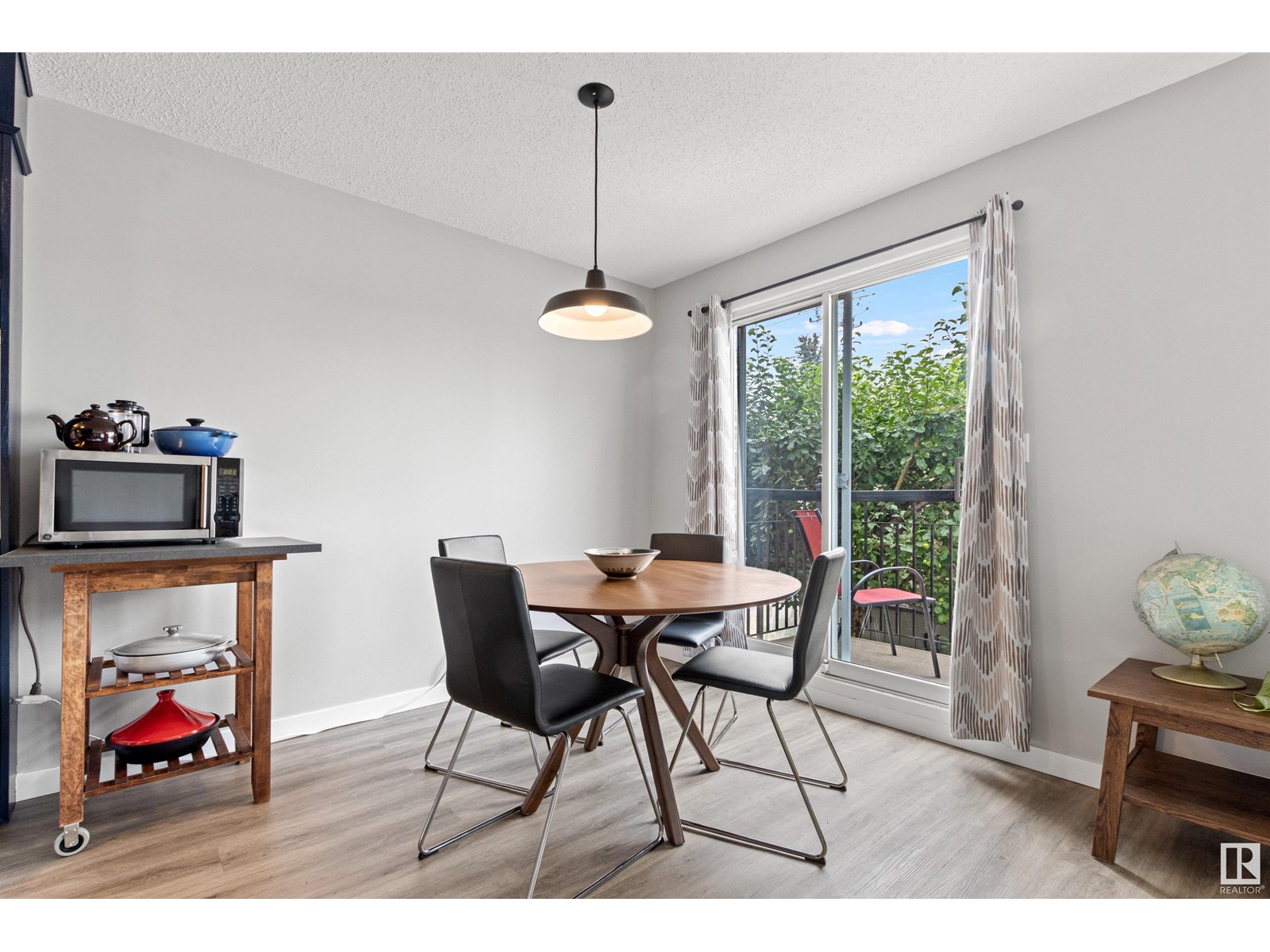 Property at #2 8314 81 AV NW image 2